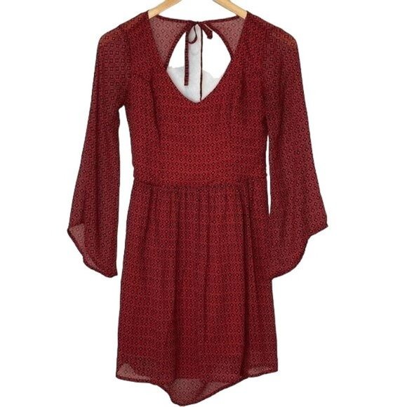 Hollister Dresses & Skirts - Hollister juniors dress mini long bell sleeves red and black size small